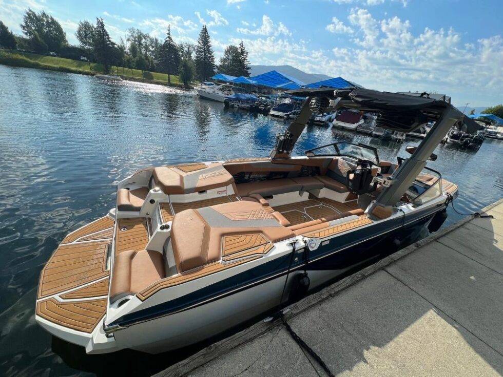 Coeur d'Alene's Premier Boat Rentals | Lake Escapes Boat Rentals